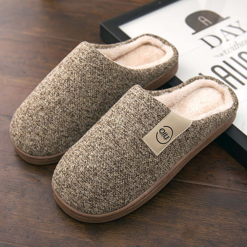 Ultimate Comfort: Men's Winter Fur Slippers for Chill Days