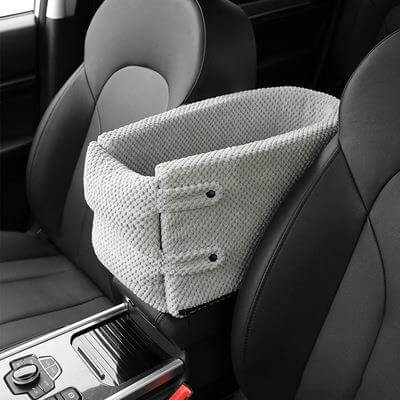 Safe and cozy portable dog car seat