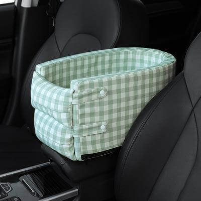 Safe and cozy portable dog car seat